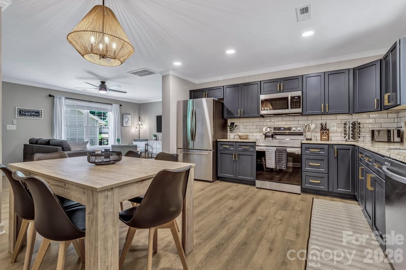 21 Carolinda Ln, Waynesville, NC 28786
