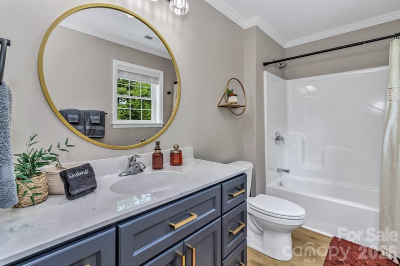 21 Carolinda Ln, Waynesville, NC 28786