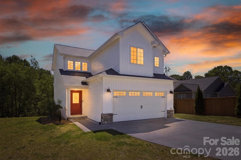 126 Crump St, Connelly Springs, NC 28612