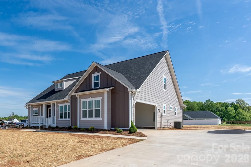1199 Stonegate Dr, Salisbury, NC 28147