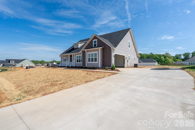 1199 Stonegate Dr, Salisbury, NC 28147