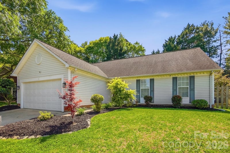 3419 Pondridge Ct, Charlotte, NC 28269