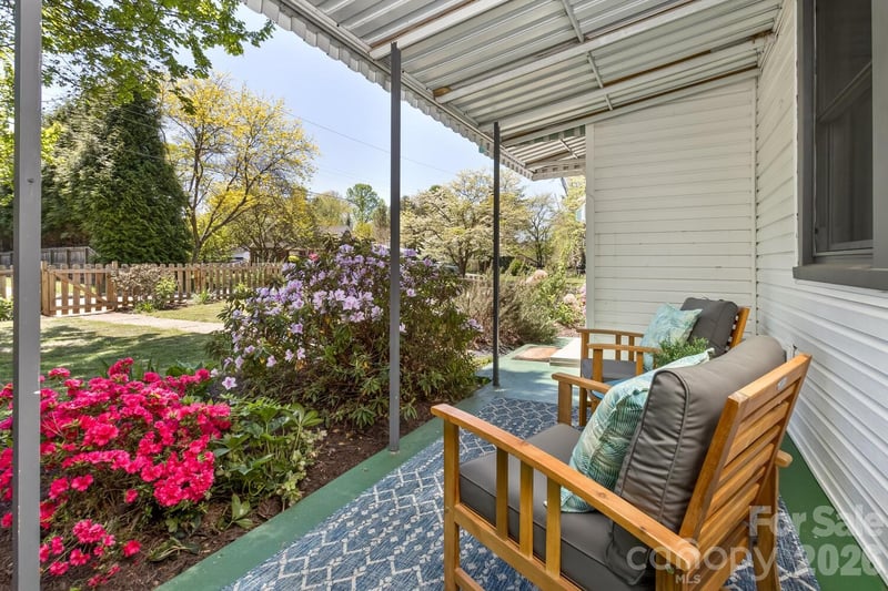 163 Arthur Rd, Asheville, NC 28806