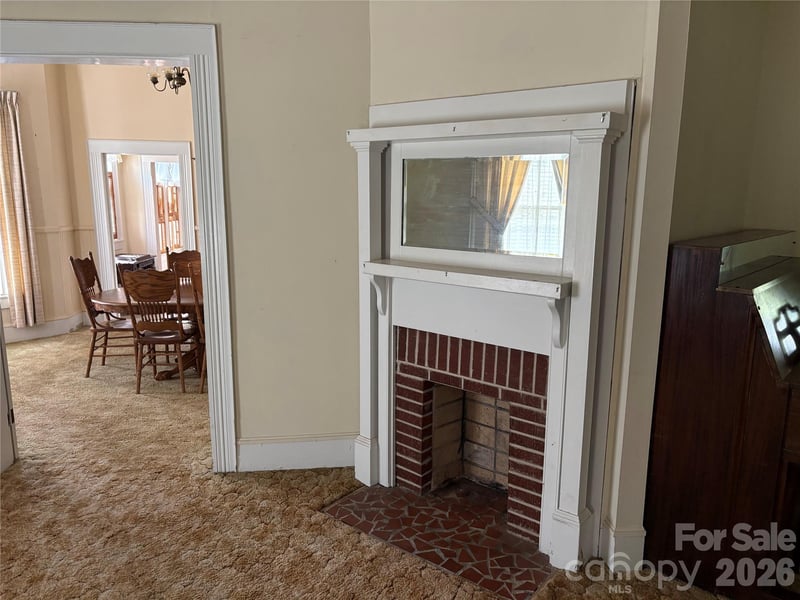 114 Hampton St, Chester, SC 29706