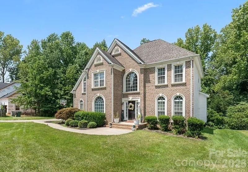 1084 Plantation Trl, Gastonia, NC 28056