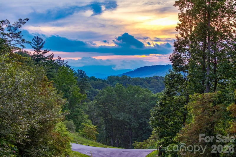 48 Longspur Ln #58, Asheville, NC 28804