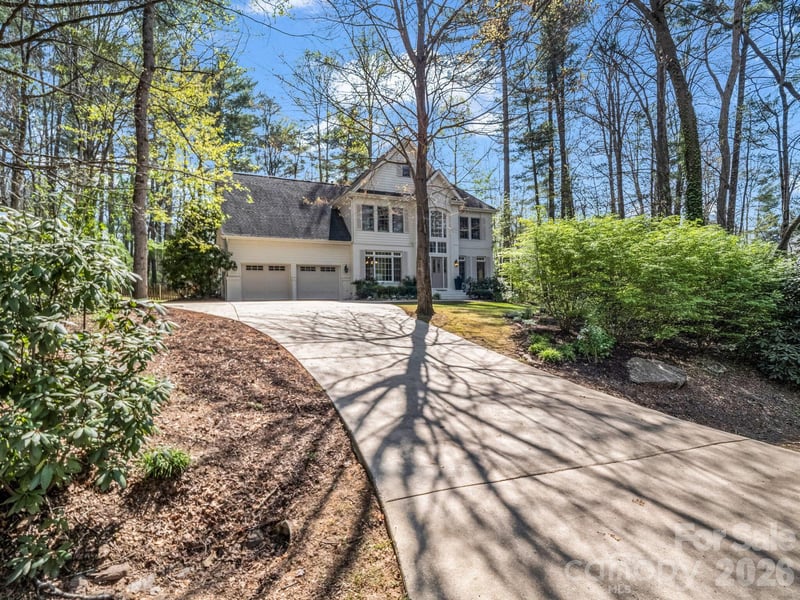 311 Red Fox Cir, Asheville, NC 28803