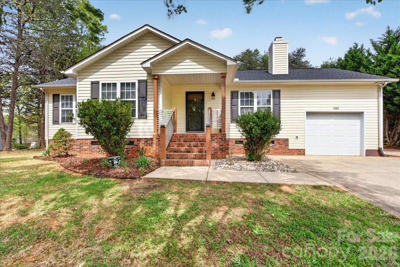 4563 Brave Ave, Maiden, NC 28650
