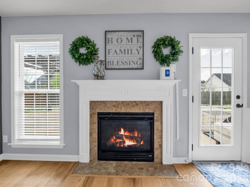 33 Lumber River Rd, Fletcher, NC 28732