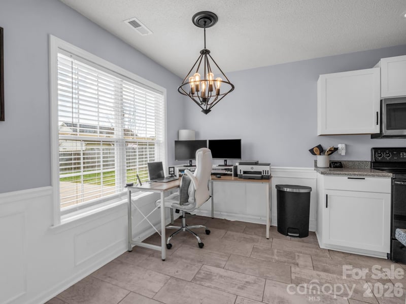 33 Lumber River Rd, Fletcher, NC 28732