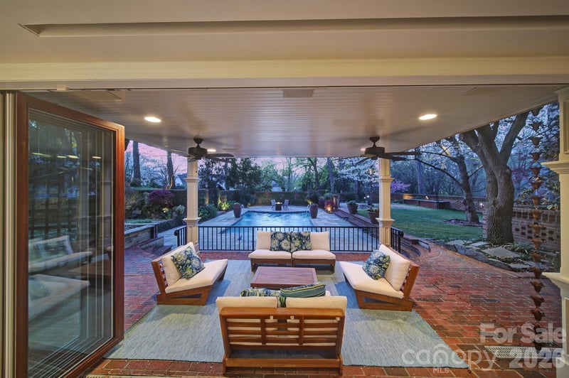 2132 Rolston Dr, Charlotte, NC 28207