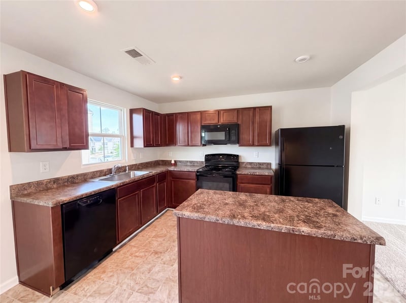 7033 Brightwork Ln, Charlotte, NC 28269