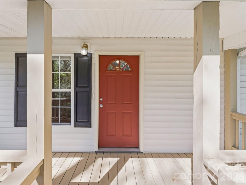 10 Lakewood Dr, Asheville, NC 28803