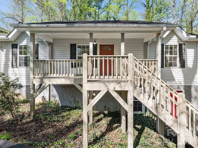 10 Lakewood Dr, Asheville, NC 28803