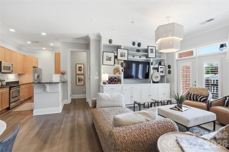 2990 Selwyn Ave #310, Charlotte, NC 28209