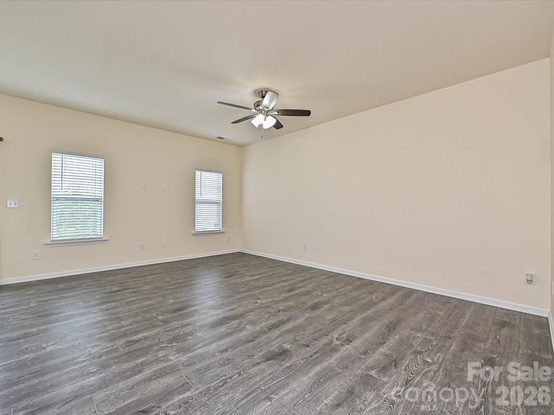 4629 Quinton Ln, Charlotte, NC 28269