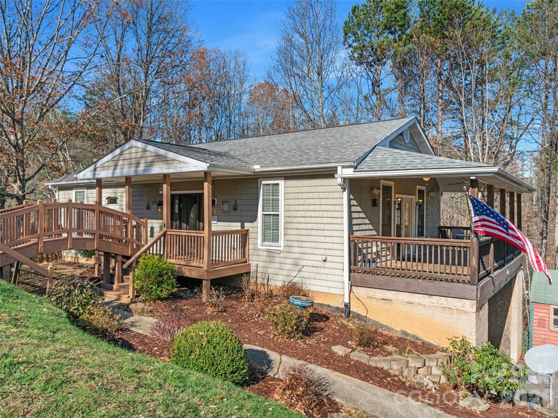 16 Sunny Ln, Mars Hill, NC 28754