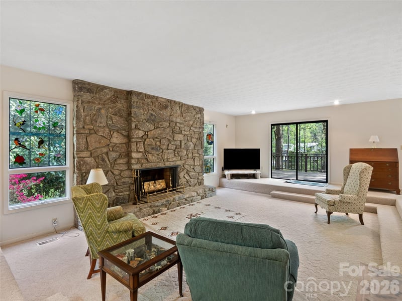 120 Carter Cove Rd, Asheville, NC 28804