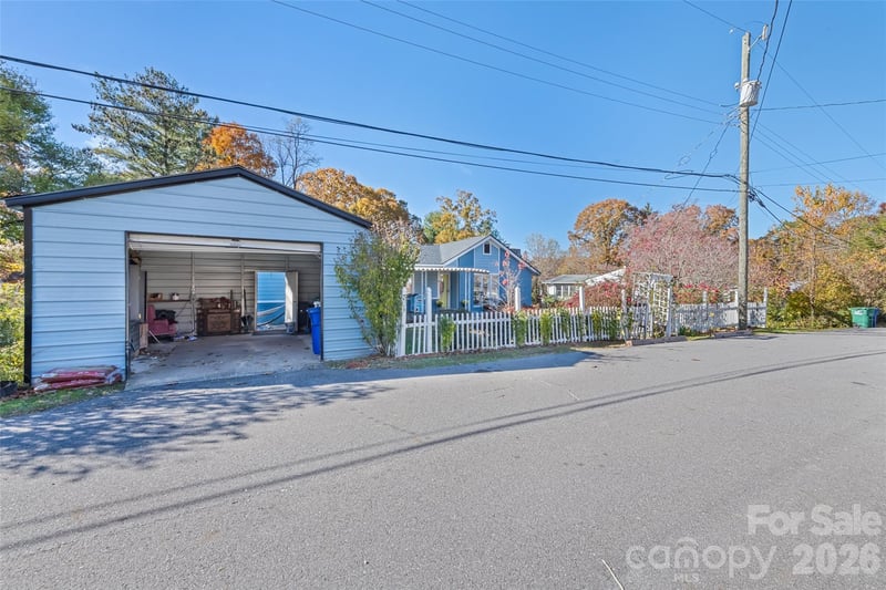 6 Chestnut Ter, Asheville, NC 28803