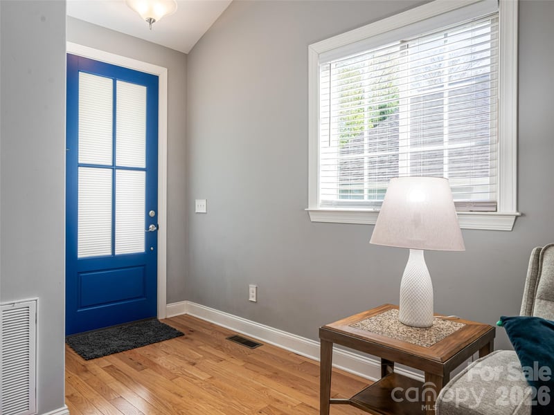 17 Dreambird Dr, Leicester, NC 28748