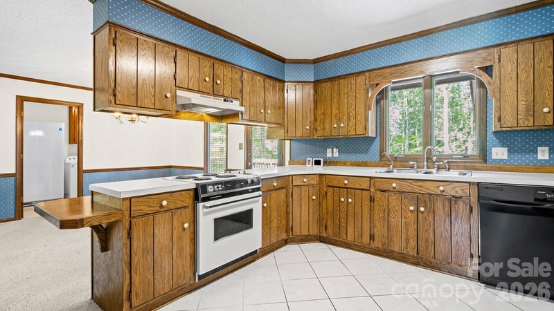 297 Mockingbird Ln, Mcadenville, NC 28081