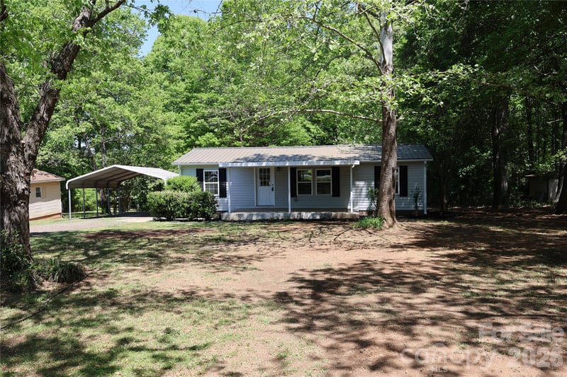 6443 Sherwood Ln, Denver, NC 28037