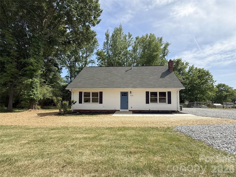 806 Laurel St, Lincolnton, NC 28092
