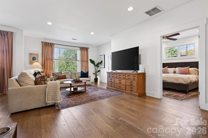 62 Dillingham Rd, Asheville, NC 28805