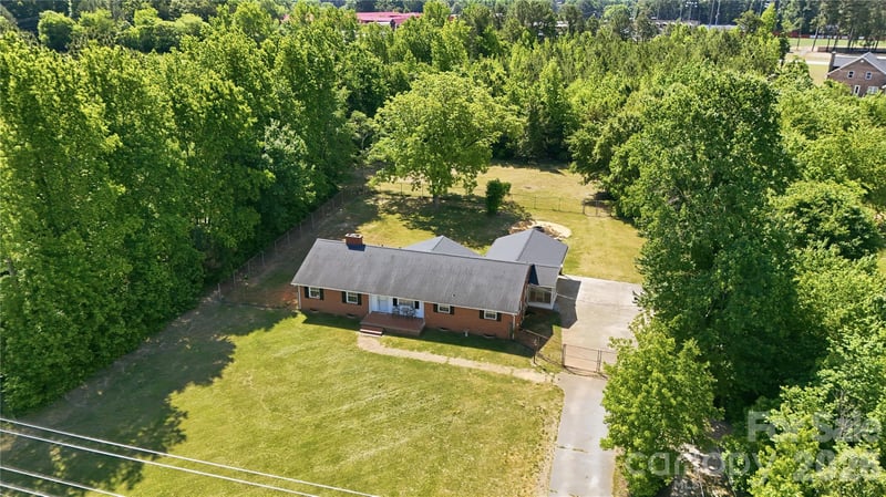 2135 Nc 152 Hw, China Grove, NC 28023