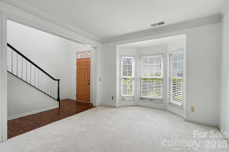11647 Northwoods Forest Dr, Charlotte, NC 28214