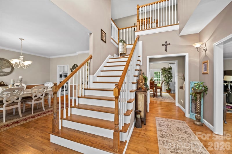 420 Kanuga Forest Dr, Hendersonville, NC 28739