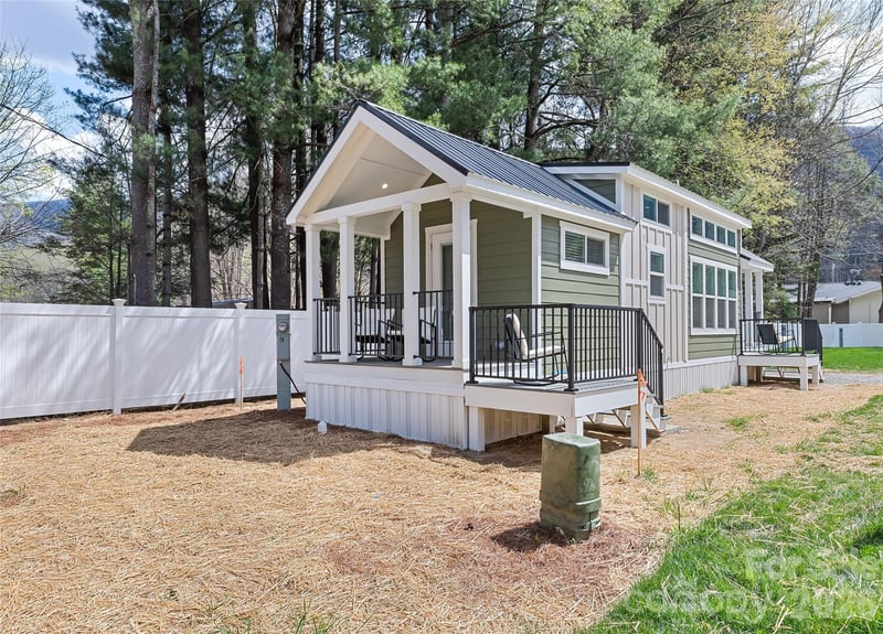 79 Getaway Ln #9, Maggie Valley, NC 28751