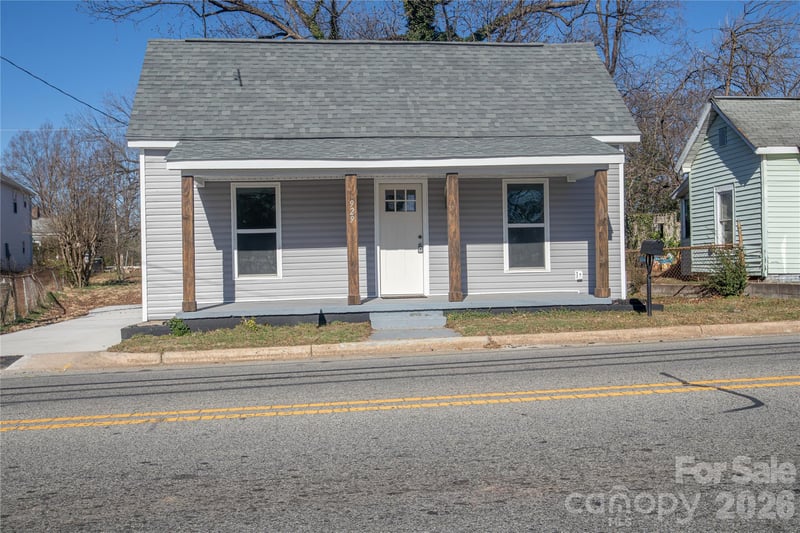 929 Long St, Salisbury, NC 28144