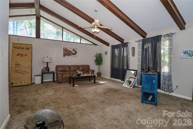 225 Midway Rd, Statesville, NC 28625