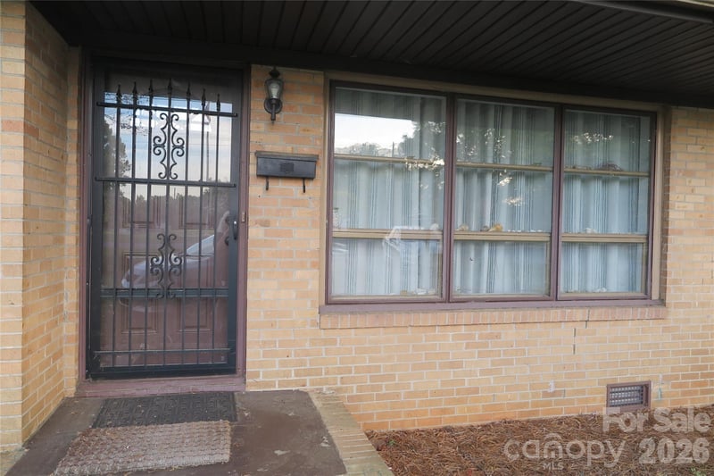 419 Church St, Lowell, NC 28098