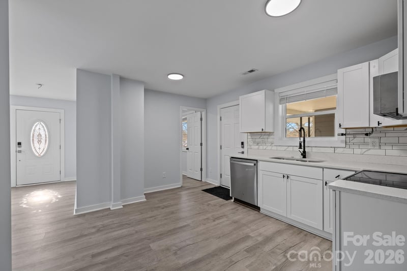 1008 Clanton Rd, Charlotte, NC 28217