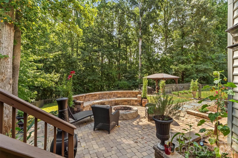 120 Harrison Point Ct, Mooresville, NC 28117