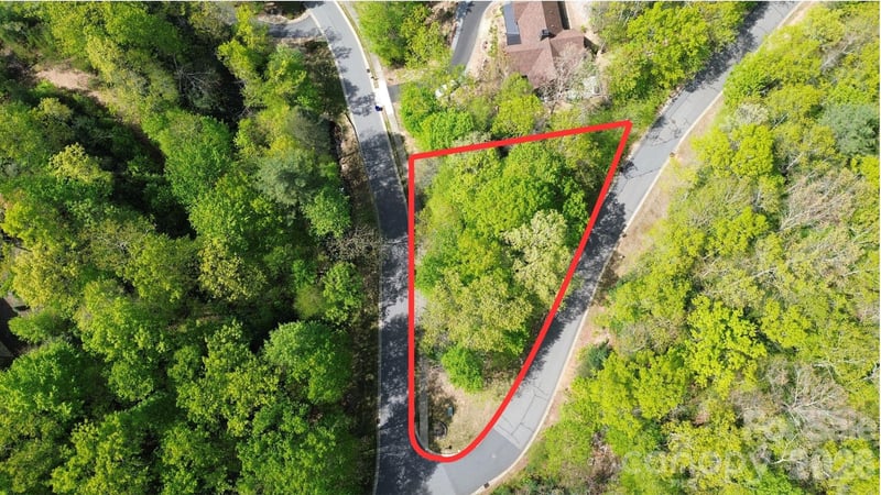 205 Settings Blvd, Black Mountain, NC 28711