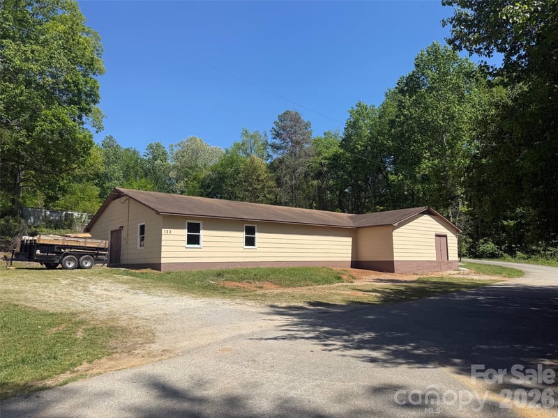 133 Daisy Ln, Blacksburg, SC 29702