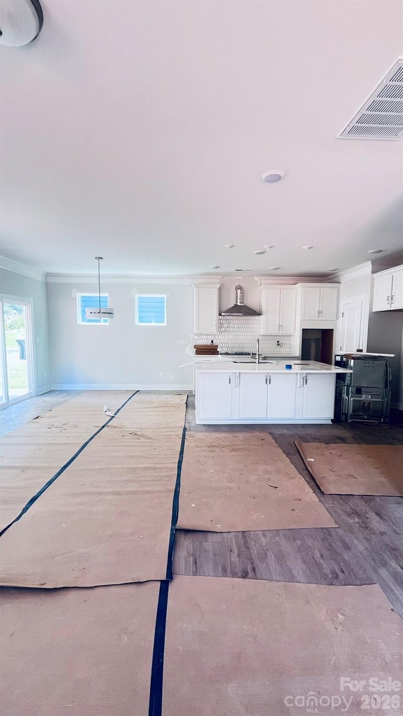 13130 Foxberry Rd, Charlotte, NC 28213