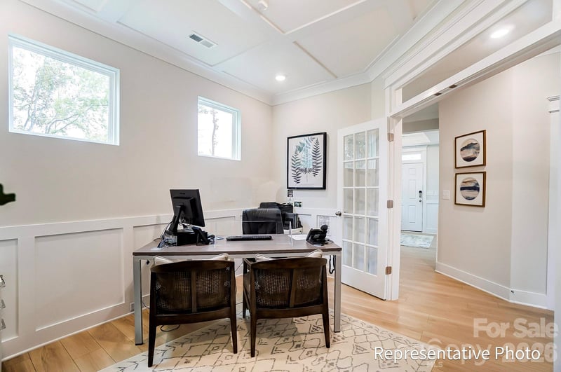 13130 Foxberry Rd, Charlotte, NC 28213
