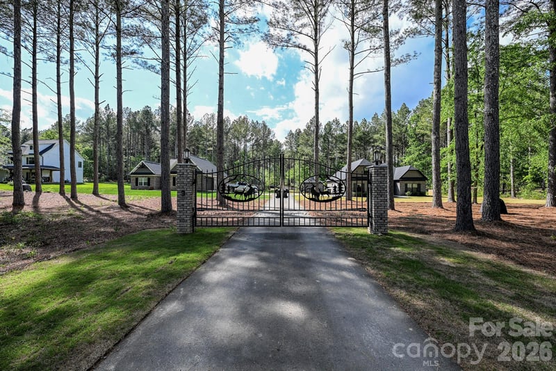 6323 Highway 205 Hw, Marshville, NC 28103