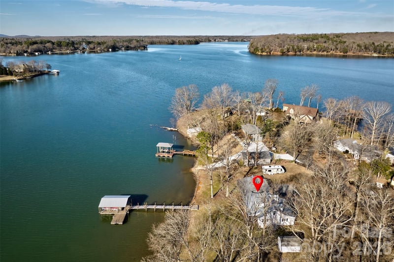 4353 Duck Haven Ln, Lake Wylie, SC 29710