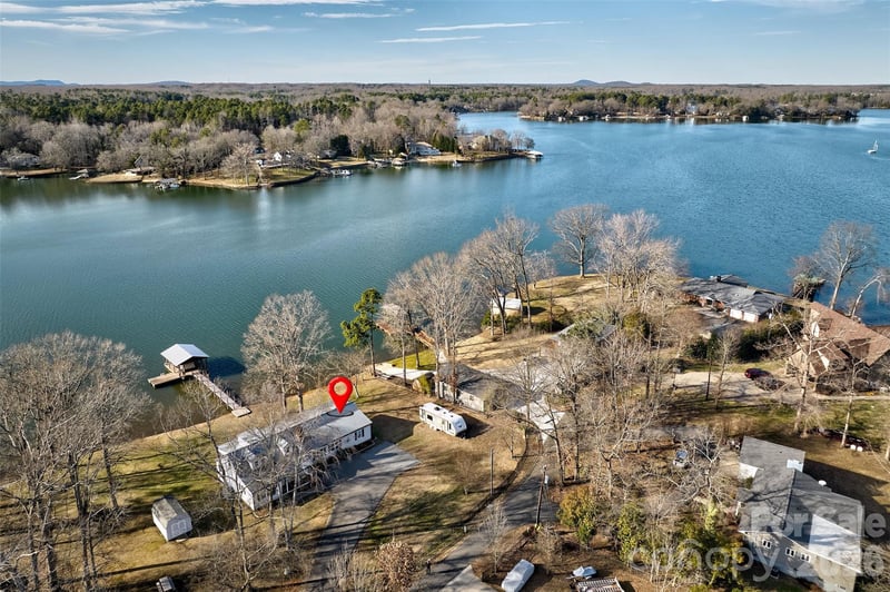 4353 Duck Haven Ln, Lake Wylie, SC 29710