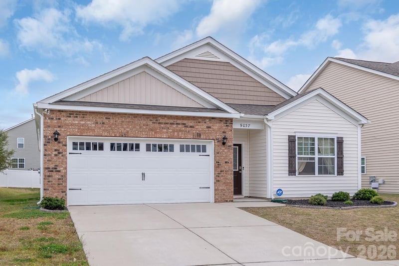 9037 Remnick Dr, Gastonia, NC 28056
