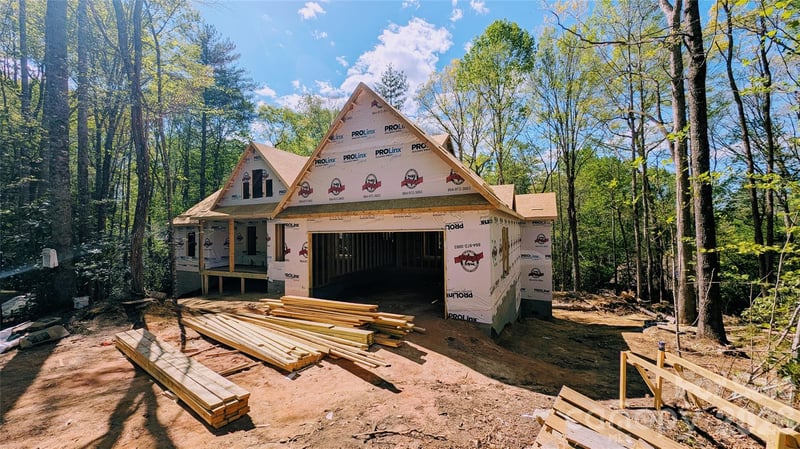 189 Laurel Ridge Rd, Pisgah Forest, NC 28768