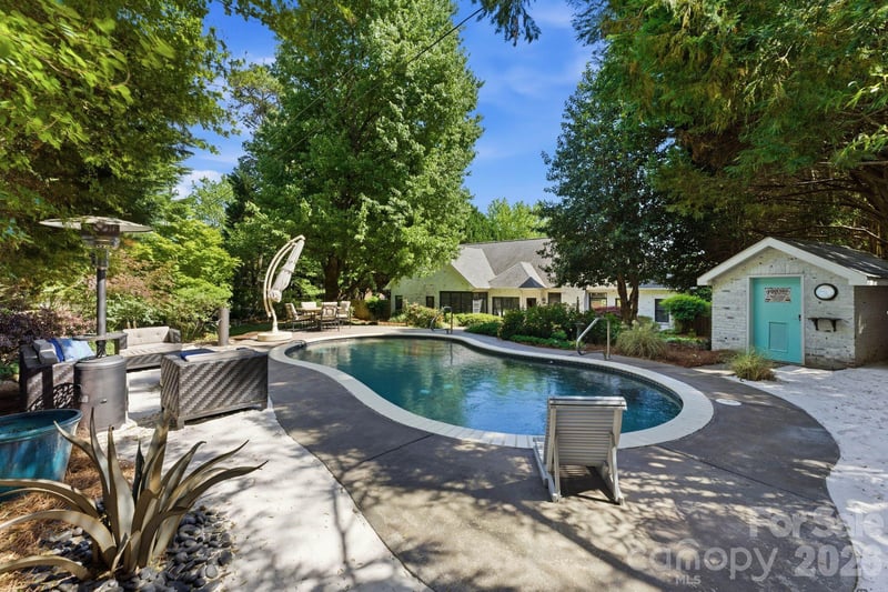 8247 Camelia Ln, Denver, NC 28037