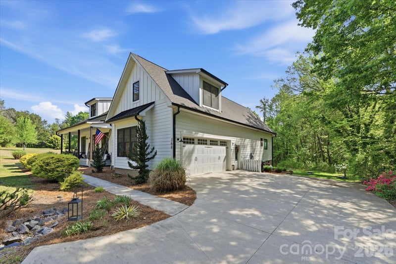 168 Tucker Rd, Statesville, NC 28677