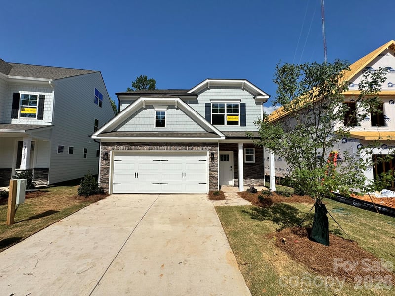 13127 Foxberry Rd, Charlotte, NC 28213