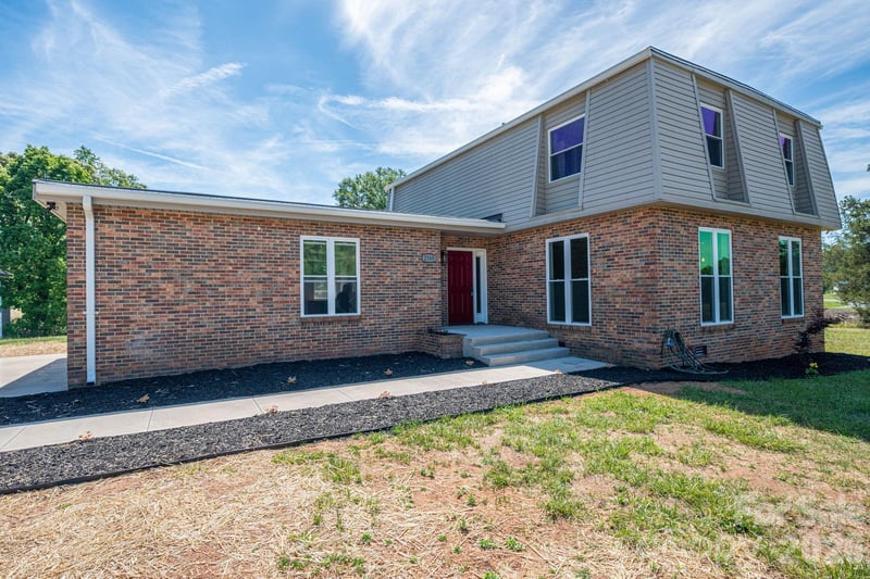 2765 Lafayette St, Shelby, NC 28152